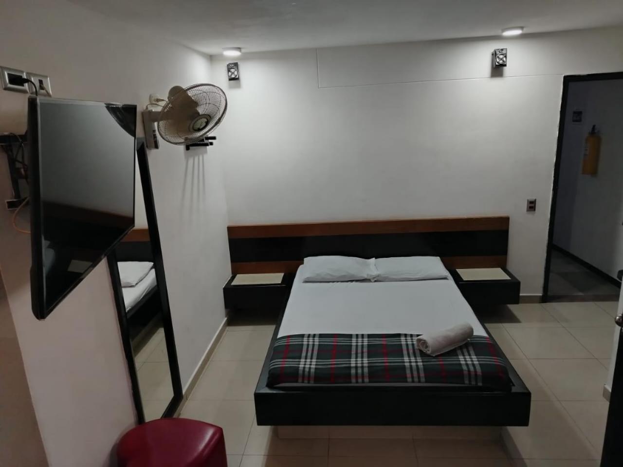 Hotel Country 麦德林 外观 照片